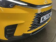 Lexus LBX 1.5 VVT-iE Premium SUV 5dr Petrol Hybrid E-CVT Euro 6 (s/s) (136 ps) Blueto 11