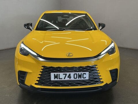 Lexus LBX 1.5 VVT-iE Premium SUV 5dr Petrol Hybrid E-CVT Euro 6 (s/s) (136 ps) Blueto 10