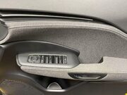 Lexus LBX 1.5 VVT-iE Premium SUV 5dr Petrol Hybrid E-CVT Euro 6 (s/s) (136 ps) Blueto 23