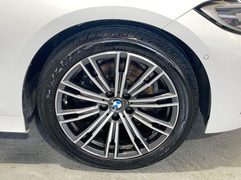BMW 3 Series 2.0 320d Sport Saloon 4dr Diesel Manual Euro 6 (s/s) (190 ps) Parking Senso 9