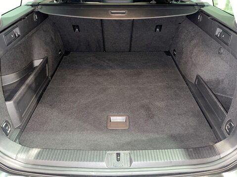 Volkswagen Passat 1.4 TSI 13kWh GTE Estate 5dr Petrol Plug-in Hybrid DSG Euro 6 (s/s) (218 ps 12