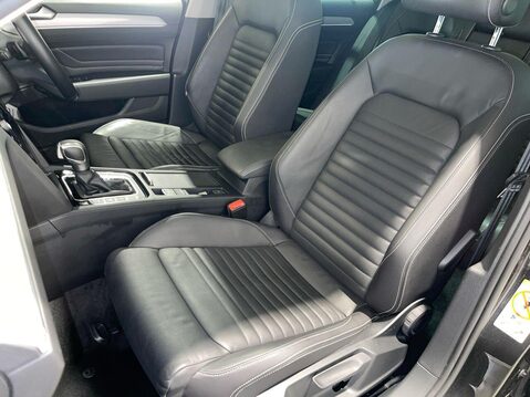 Volkswagen Passat 1.4 TSI 13kWh GTE Estate 5dr Petrol Plug-in Hybrid DSG Euro 6 (s/s) (218 ps 16