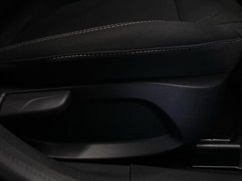 Ford Fiesta 1.1 Ti-VCT Zetec Hatchback 5dr Petrol Manual Euro 6 (s/s) (85 ps) 23