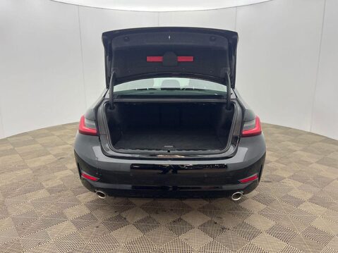 BMW 3 Series 2.0 330e 12kWh SE Pro Saloon 4dr Petrol Plug-in Hybrid Auto Euro 6 (s/s) (2 6