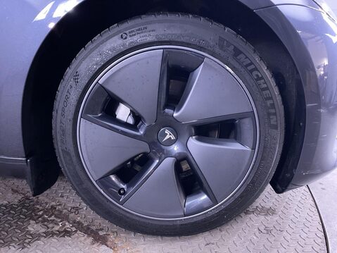 Tesla Model 3 Saloon 4dr Electric Auto RWD (241 bhp) Sat Nav - Sensors - Cruise 12