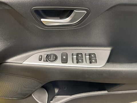 Kia Stonic 1.0 T-GDi MHEV GT-Line S SUV 5dr Petrol Hybrid Manual Euro 6 (s/s) (118 bhp 25