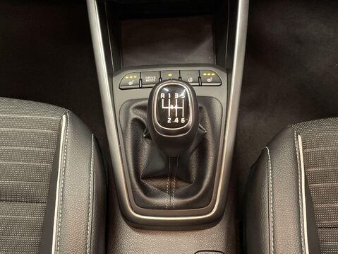 Kia Stonic 1.0 T-GDi MHEV GT-Line S SUV 5dr Petrol Hybrid Manual Euro 6 (s/s) (118 bhp 20