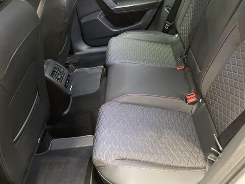 SEAT Leon 1.5 TSI EVO FR Hatchback 5dr Petrol Manual Euro 6 (s/s) (130 ps) Cruise Co 18