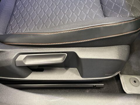 SEAT Leon 1.5 TSI EVO FR Hatchback 5dr Petrol Manual Euro 6 (s/s) (130 ps) Cruise Co 23