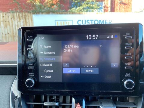 Toyota Corolla 1.8 VVT-h GPF Icon Hatchback 5dr Petrol Hybrid CVT Euro 6 (s/s) (122 ps) C 21