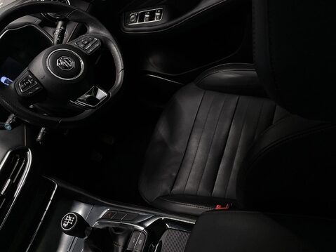 MG HS 1.5 T-GDI Exclusive SUV 5dr Petrol Manual Euro 6 (s/s) (162 ps) Cruise Con 15