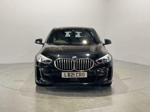 BMW 1 Series 2.0 118d M Sport Hatchback 5dr Diesel Auto Euro 6 (s/s) (150 ps) Parking Se 3