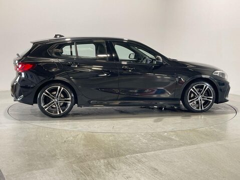 BMW 1 Series 2.0 118d M Sport Hatchback 5dr Diesel Auto Euro 6 (s/s) (150 ps) Parking Se 9