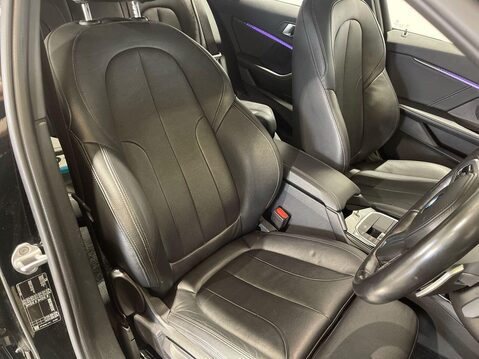 BMW 1 Series 2.0 118d M Sport Hatchback 5dr Diesel Auto Euro 6 (s/s) (150 ps) Parking Se 14