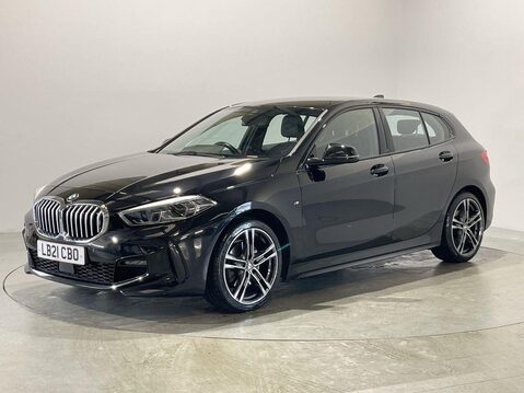 BMW 1 Series 2.0 118d M Sport Hatchback 5dr Diesel Auto Euro 6 (s/s) (150 ps) Parking Se 4