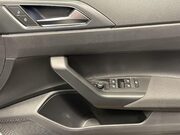 Volkswagen Polo 1.0 TSI R-Line Hatchback 5dr Petrol Manual Euro 6 (s/s) (95 ps) 1 Owner - C 24