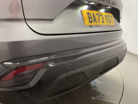 Renault Austral 1.2 E-TECH iconic esprit Alpine SUV 5dr Petrol Hybrid Auto Euro 6 (s/s) (20 14