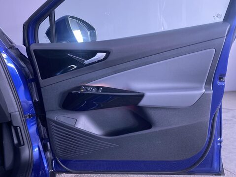 Volkswagen Id.5 Pro Performance 77kWh Style SUV 5dr Electric Auto (204 ps) Sat Nav - Cruise 27