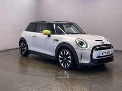 Mini Hatch Cooper SE 32.6kWh Level 3 Hatchback 3dr Electric Auto (184 ps) Leather - 1