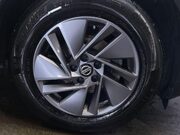 Nissan Qashqai 1.3 DIG-T MHEV Acenta Premium SUV 5dr Petrol Hybrid Manual Euro 6 (s/s) (14 12