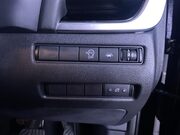 Nissan Qashqai 1.3 DIG-T MHEV N-Connecta SUV 5dr Petrol Hybrid XTRON Euro 6 (s/s) (158 ps) 29