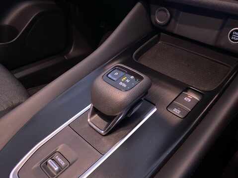 Nissan Qashqai 1.3 DIG-T MHEV N-Connecta SUV 5dr Petrol Hybrid XTRON Euro 6 (s/s) (158 ps) 21