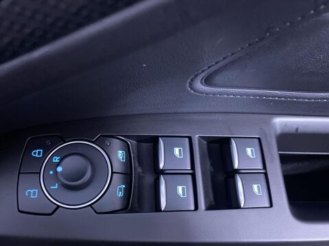 Ford Focus 1.0T EcoBoost MHEV ST-Line Hatchback 5dr Petrol Hybrid Manual Euro 6 (s/s) 23