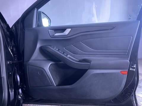 Ford Focus 1.0T EcoBoost MHEV ST-Line Hatchback 5dr Petrol Hybrid Manual Euro 6 (s/s) 17