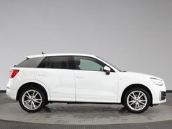 Audi Q2 1.6 TDI 30 S line SUV 5dr Diesel S Tronic Euro 6 (s/s) (116 ps) Parking Sen