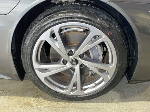 Audi E-Tron GT 93.4kWh Saloon 4dr Electric Auto quattro (476 ps) 10