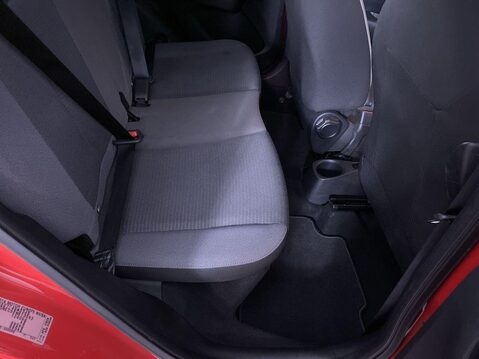 Toyota Aygo 1.0 VVT-i x-play Hatchback 5dr Petrol x-shift Euro 6 (Safety Sense) (71 ps) 19