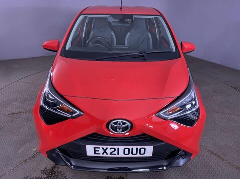 Toyota Aygo 1.0 VVT-i x-play Hatchback 5dr Petrol x-shift Euro 6 (Safety Sense) (71 ps) 10
