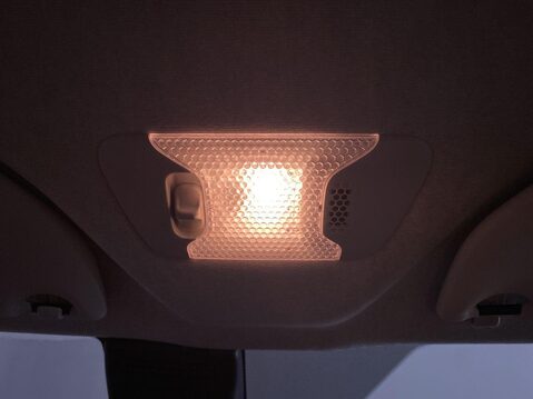 Toyota Aygo 1.0 VVT-i x-play Hatchback 5dr Petrol x-shift Euro 6 (Safety Sense) (71 ps) 18