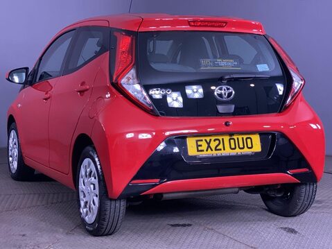 Toyota Aygo 1.0 VVT-i x-play Hatchback 5dr Petrol x-shift Euro 6 (Safety Sense) (71 ps) 6