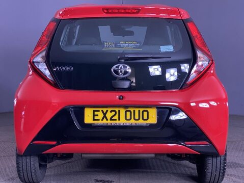 Toyota Aygo 1.0 VVT-i x-play Hatchback 5dr Petrol x-shift Euro 6 (Safety Sense) (71 ps) 7