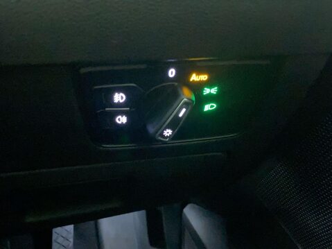 Volkswagen Passat 1.5 TSI EVO SE Nav Estate 5dr Petrol DSG Euro 6 (s/s) (150 ps) Air Con - Al 24