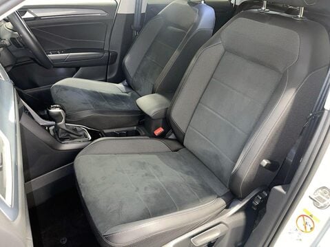 Volkswagen T-Roc 1.5 TSI Style SUV 5dr Petrol DSG Euro 6 (s/s) (150 ps) 16