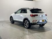Volkswagen T-Roc 1.5 TSI Style SUV 5dr Petrol DSG Euro 6 (s/s) (150 ps) 6