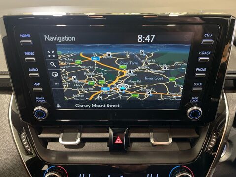 Toyota Corolla 1.8 VVT-h Icon Tech Hatchback 5dr Petrol Hybrid CVT Euro 6 (s/s) (122 ps) 1 19