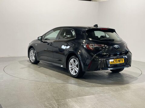 Toyota Corolla 1.8 VVT-h Icon Tech Hatchback 5dr Petrol Hybrid CVT Euro 6 (s/s) (122 ps) 1 6