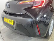 Toyota Corolla 1.8 VVT-h Icon Tech Hatchback 5dr Petrol Hybrid CVT Euro 6 (s/s) (122 ps) 1 13