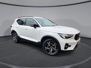 Volvo XC40 2.0 B3 MHEV Plus SUV 5dr Petrol Hybrid DCT Auto Euro 6 (s/s) (163 ps) Half 1