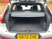 Volvo XC40 2.0 B3 MHEV Plus SUV 5dr Petrol Hybrid DCT Auto Euro 6 (s/s) (163 ps) Half 4