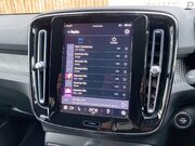 Volvo XC40 2.0 B3 MHEV Plus SUV 5dr Petrol Hybrid DCT Auto Euro 6 (s/s) (163 ps) Half 18