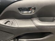 Citroen C1 1.0 VTi Shine Hatchback 5dr Petrol Manual Euro 6 (s/s) (72 ps) DAB Radio 23