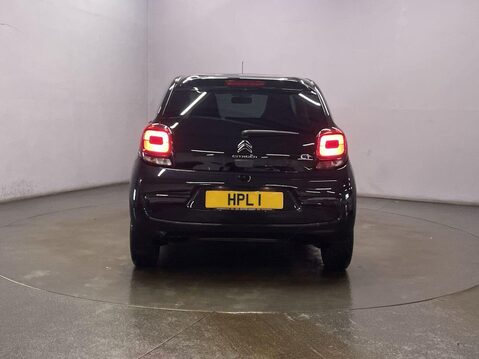Citroen C1 1.0 VTi Shine Hatchback 5dr Petrol Manual Euro 6 (s/s) (72 ps) DAB Radio 7
