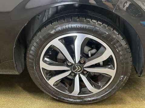 Citroen C1 1.0 VTi Shine Hatchback 5dr Petrol Manual Euro 6 (s/s) (72 ps) DAB Radio 12