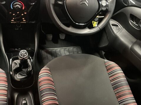 Citroen C1 1.0 VTi Shine Hatchback 5dr Petrol Manual Euro 6 (s/s) (72 ps) DAB Radio 15