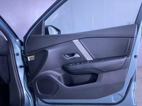 Citroen C4 1.2 PureTech Shine Hatchback 5dr Petrol EAT8 Euro 6 (s/s) (130 ps) Air Con 27