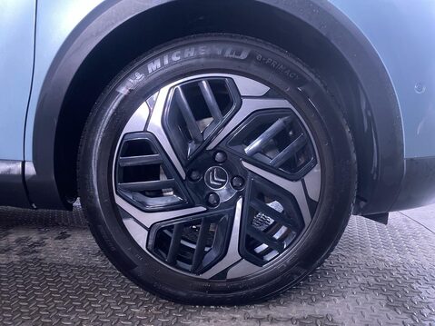 Citroen C4 1.2 PureTech Shine Hatchback 5dr Petrol EAT8 Euro 6 (s/s) (130 ps) Air Con 12